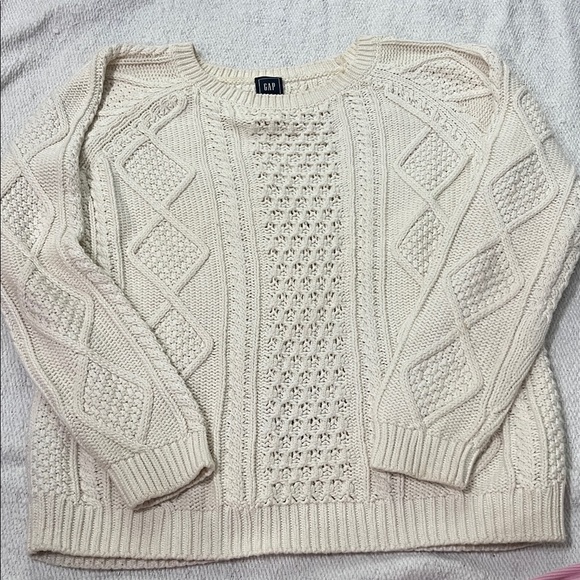 GAP Women's Ivory Cable Knit Sweater - Picture 1 of 6